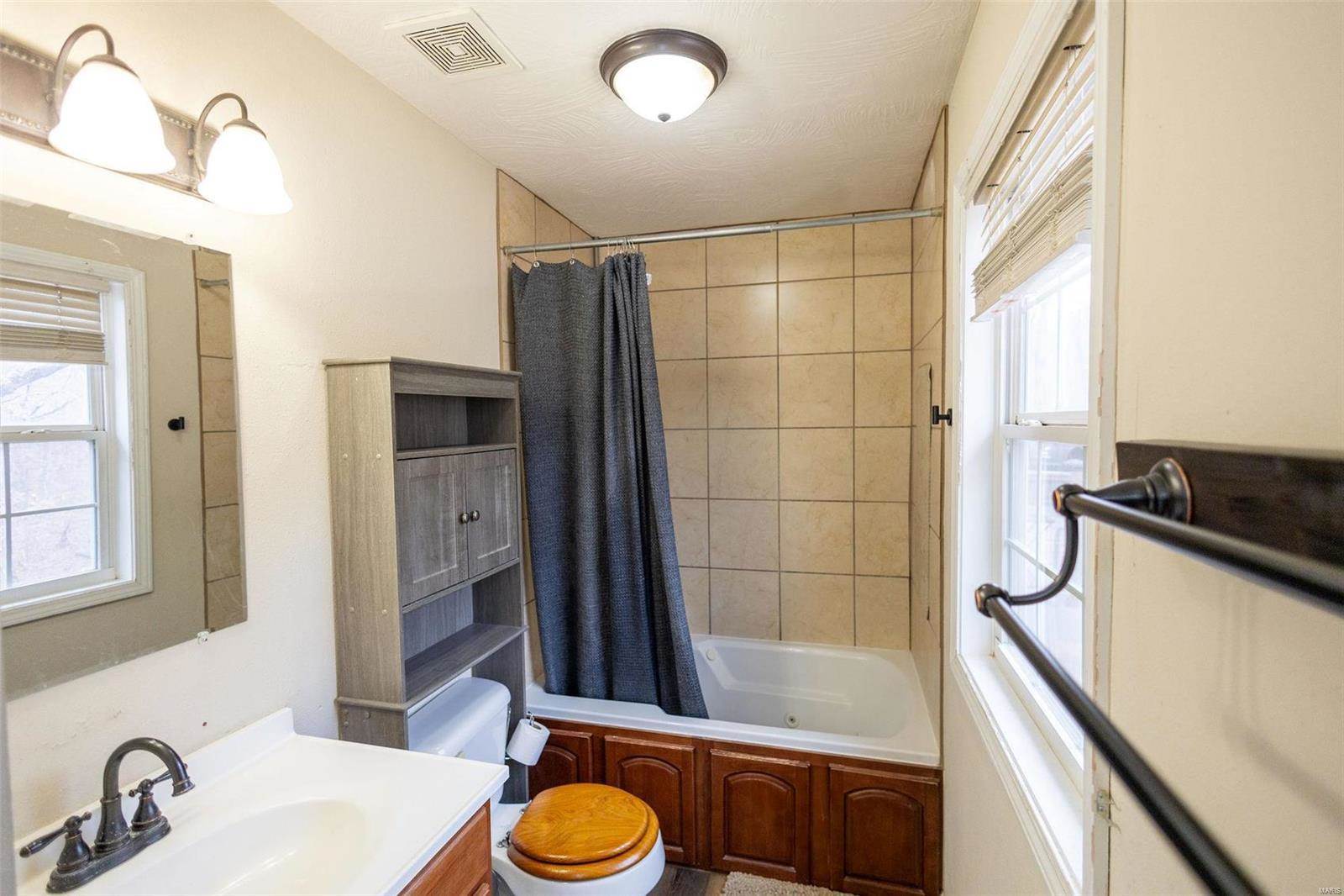 15400 Triangle Lane, Saint Robert, MO 65584