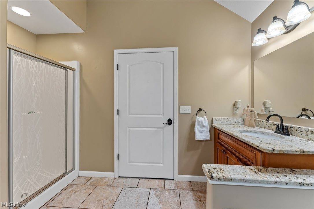 6444 Bay Meadow Court, Austintown, OH 44515