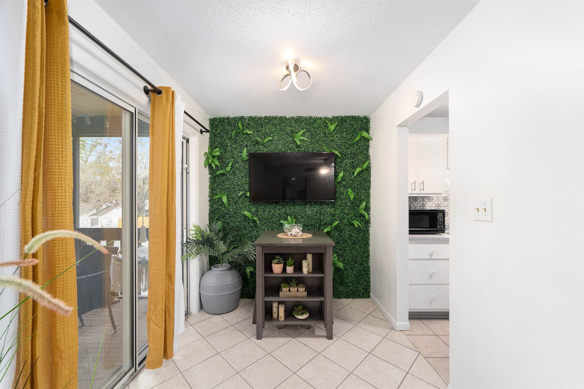 2437 NE 6TH Street, Ocala, FL 34470