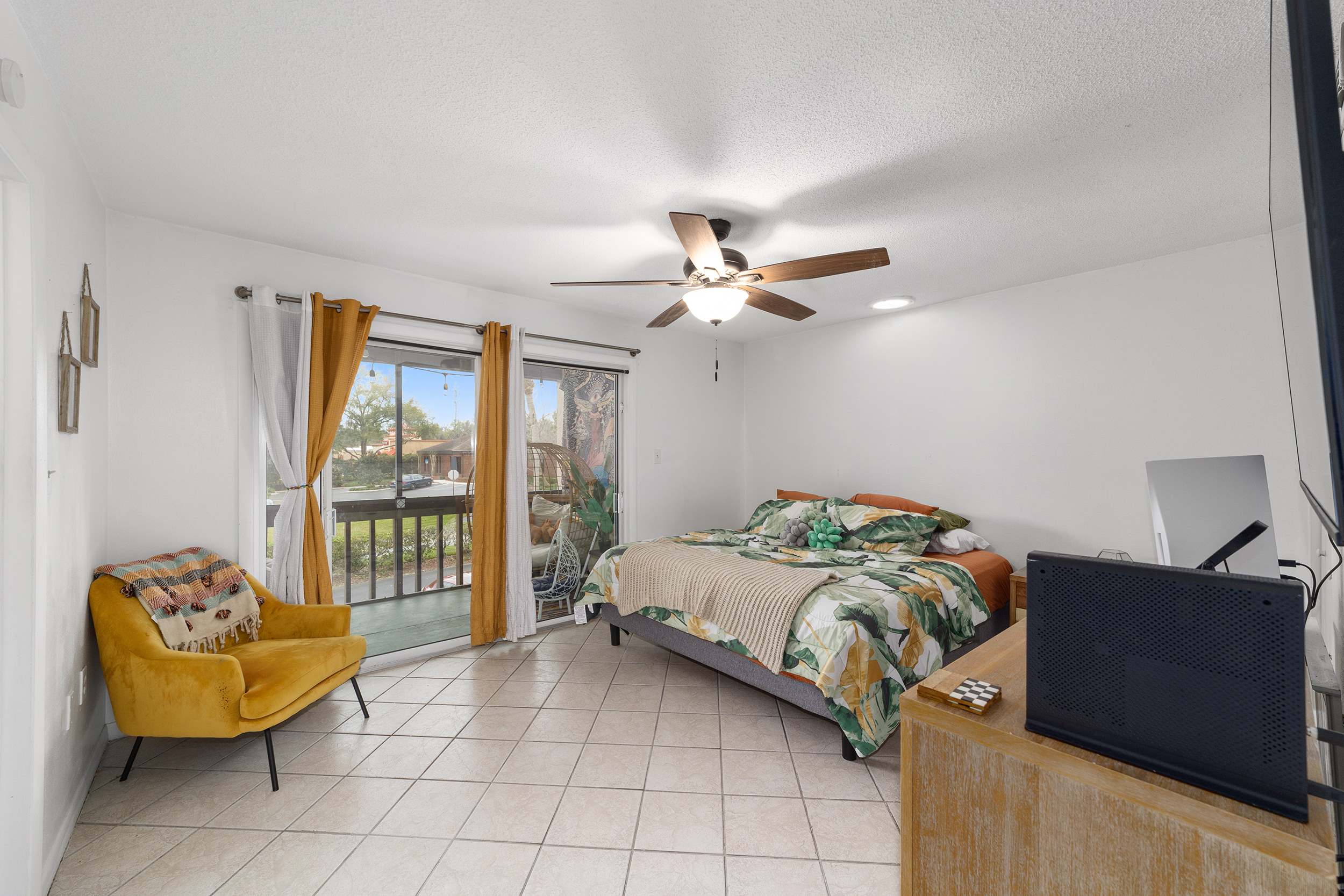 2437 NE 6TH Street, Ocala, FL 34470