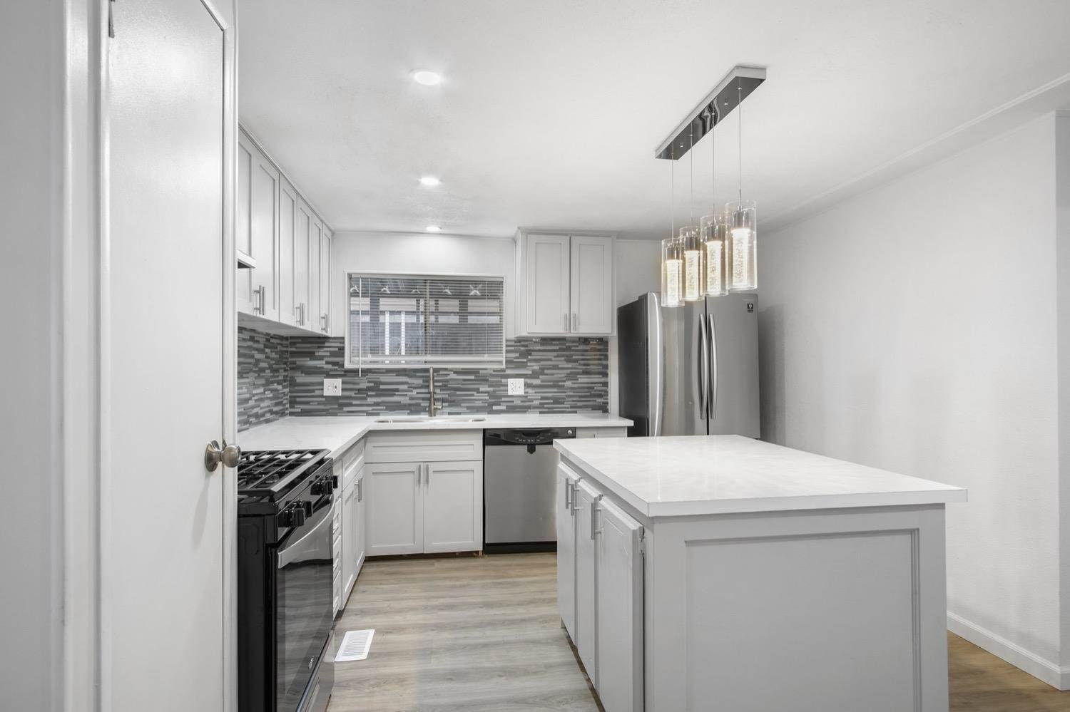 1206 Magic Sands Way, Turlock, CA 95380