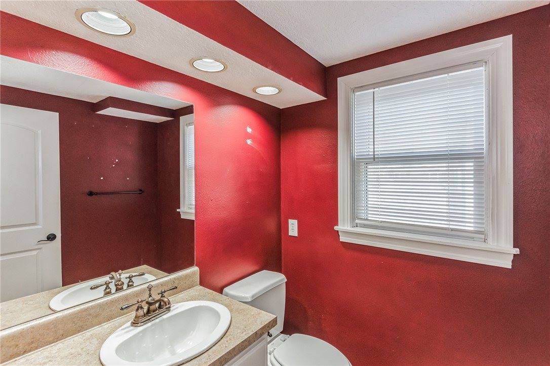 1059 23rd Street, West Des Moines, IA 50266