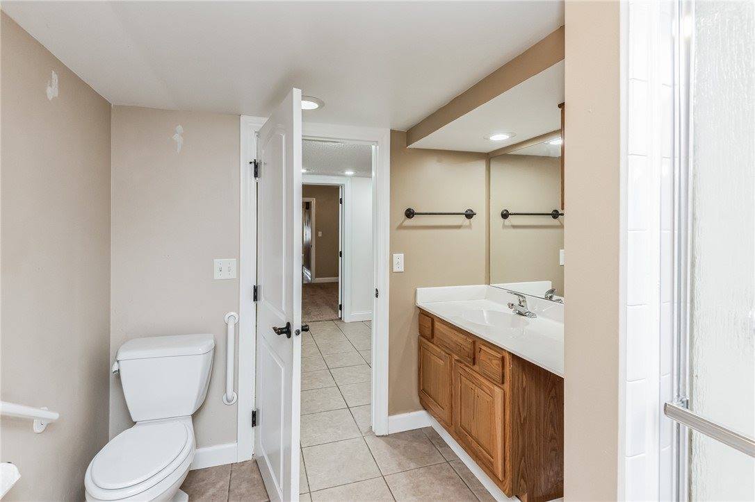 1059 23rd Street, West Des Moines, IA 50266