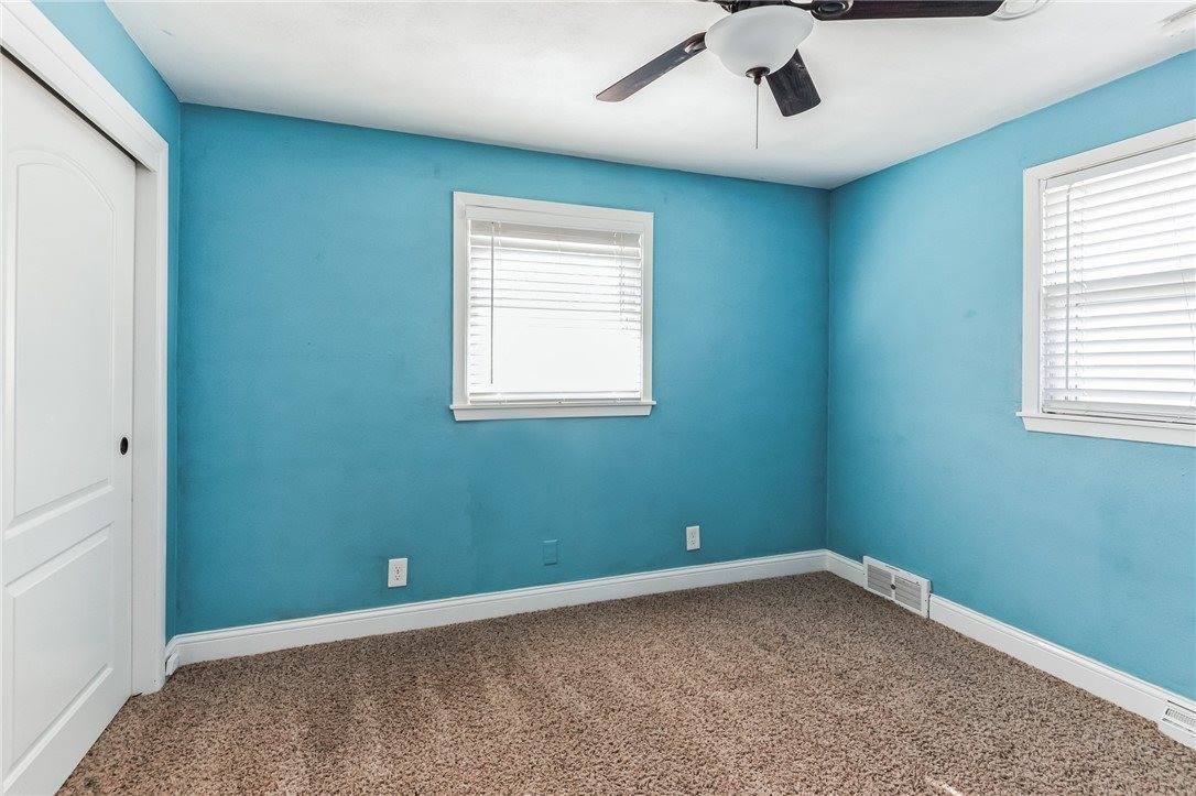 1059 23rd Street, West Des Moines, IA 50266