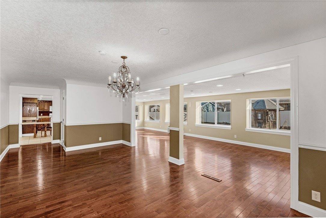 1059 23rd Street, West Des Moines, IA 50266