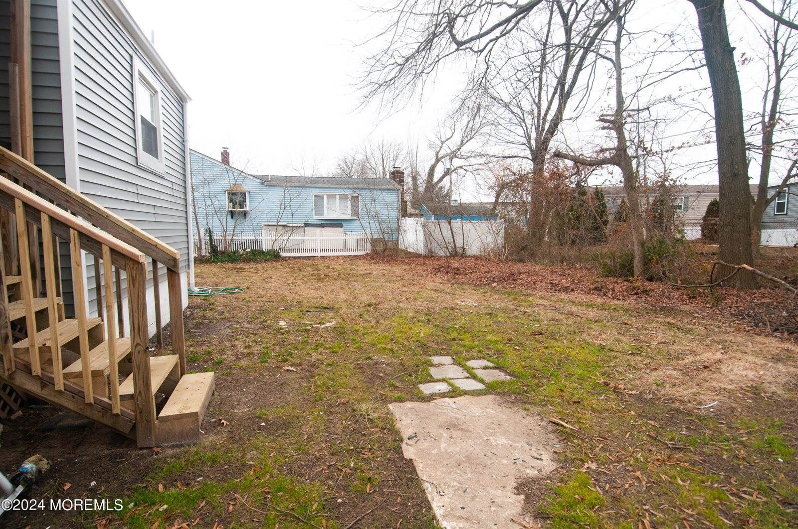 37 Central Avenue, Hazlet, NJ 07734