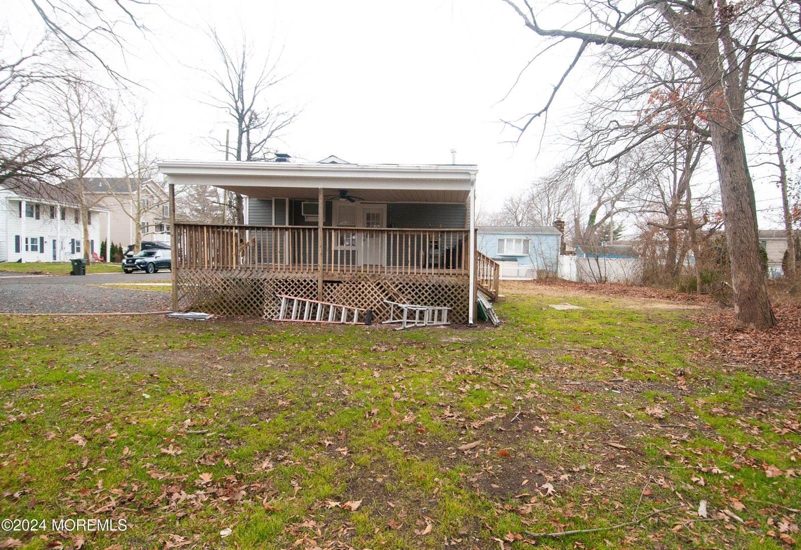 37 Central Avenue, Hazlet, NJ 07734