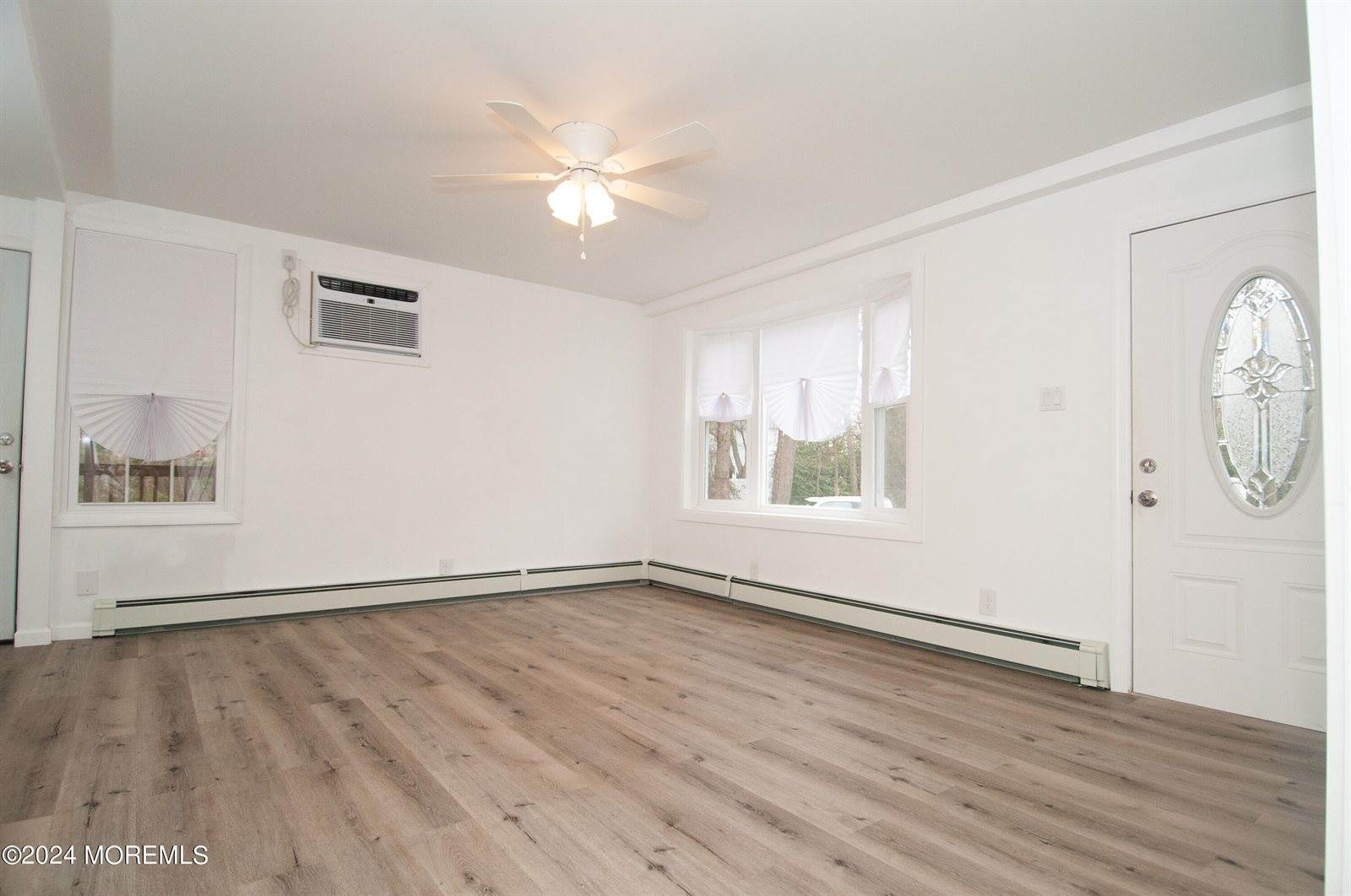 37 Central Avenue, Hazlet, NJ 07734