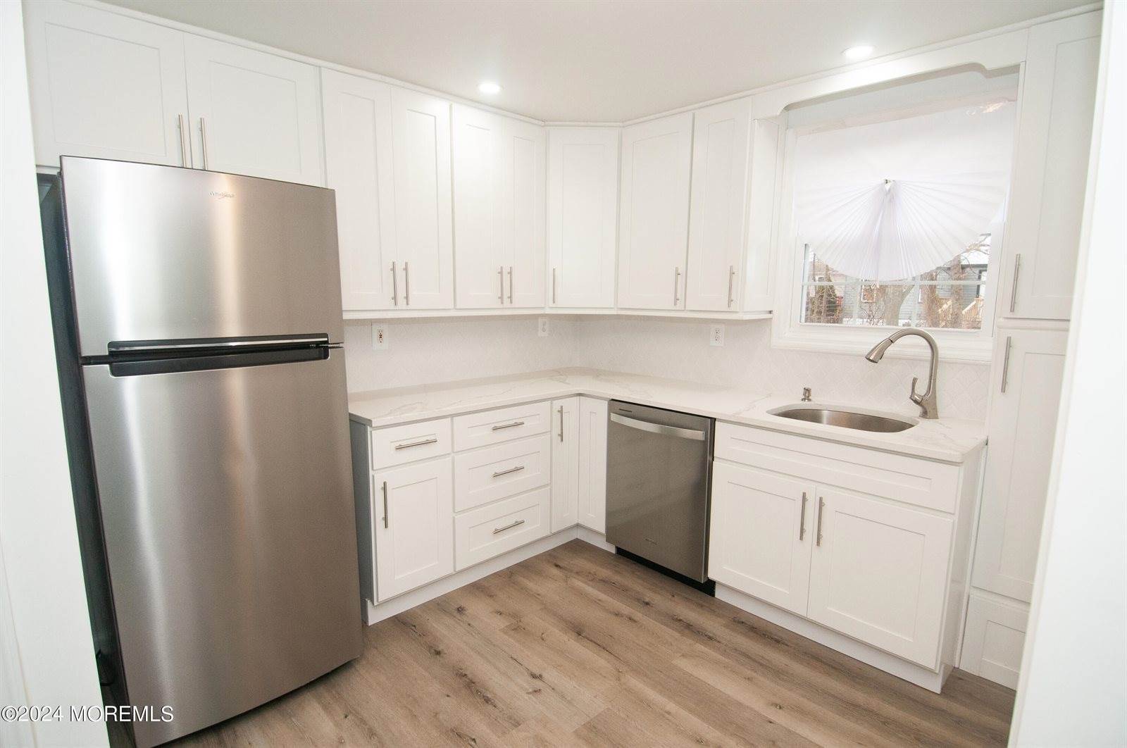 37 Central Avenue, Hazlet, NJ 07734