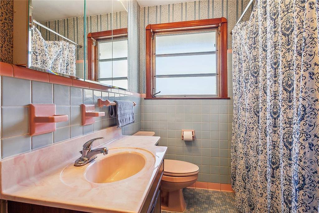 11 White Boulevard, Gretna, LA 70053