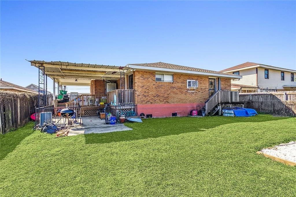 11 White Boulevard, Gretna, LA 70053