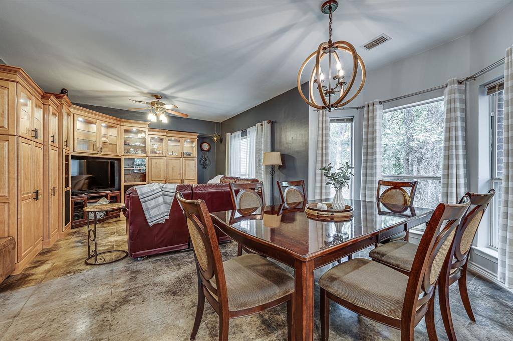 8184 Bramble Creek Court, Mansfield, TX 76063