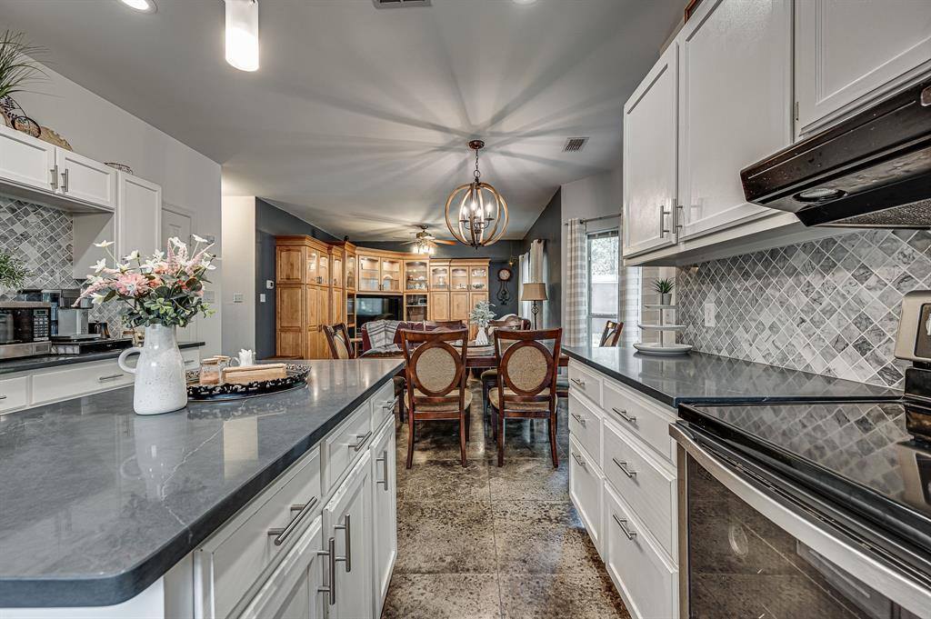 8184 Bramble Creek Court, Mansfield, TX 76063