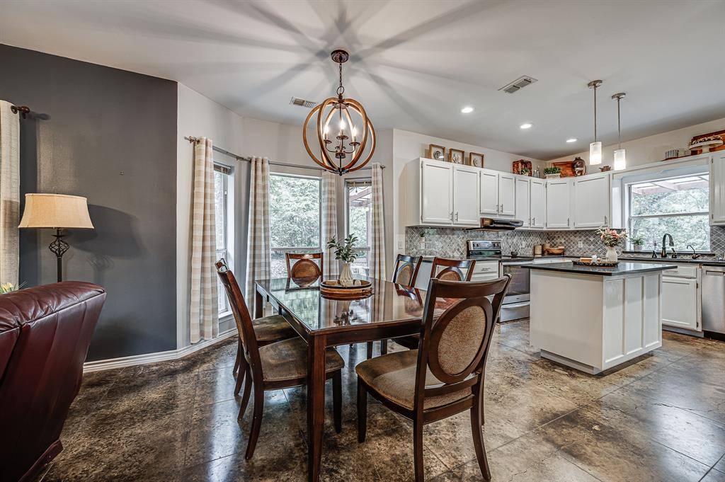 8184 Bramble Creek Court, Mansfield, TX 76063