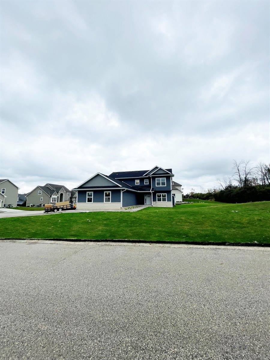 4876 South 34th St, #Lt9, Greenfield, WI 53221