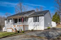 516 Decatur Rd, Stafford, VA 22554