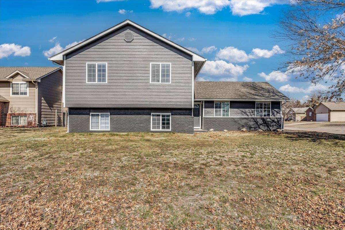 9410 E Marion St, Wichita, KS 67210