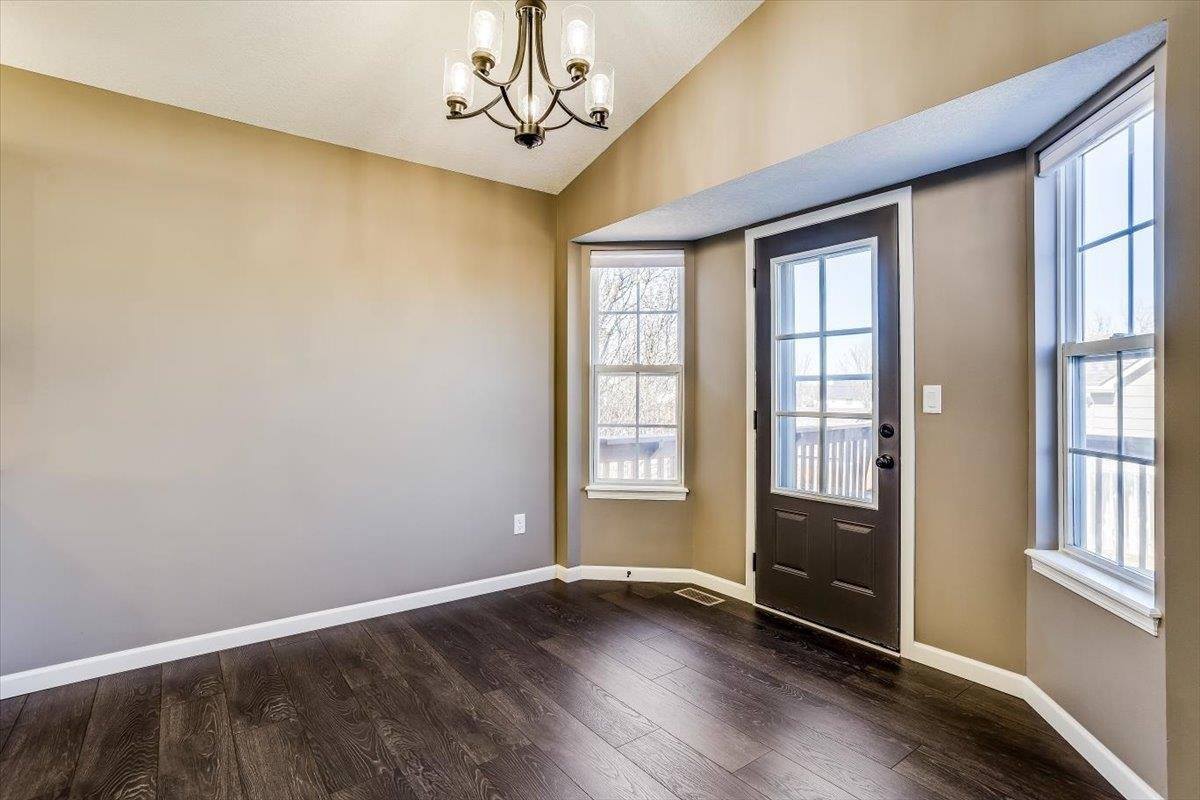 9410 E Marion St, Wichita, KS 67210