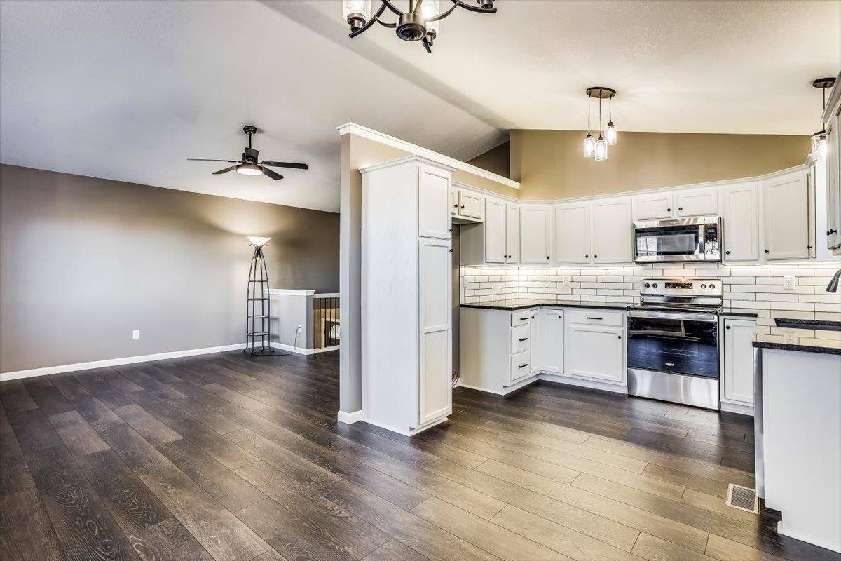 9410 E Marion St, Wichita, KS 67210