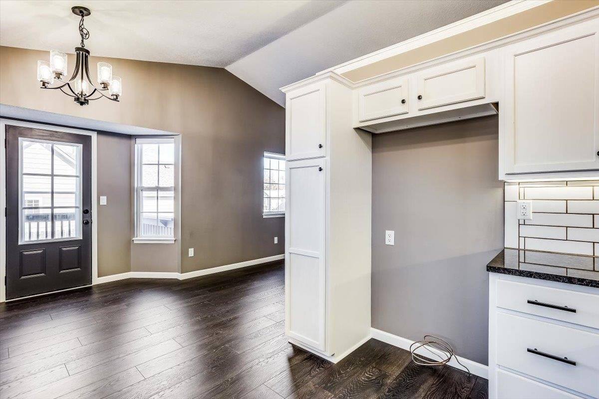 9410 E Marion St, Wichita, KS 67210