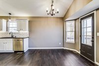 9410 E Marion St, Wichita, KS 67210