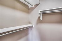 9410 E Marion St, Wichita, KS 67210