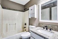 9410 E Marion St, Wichita, KS 67210