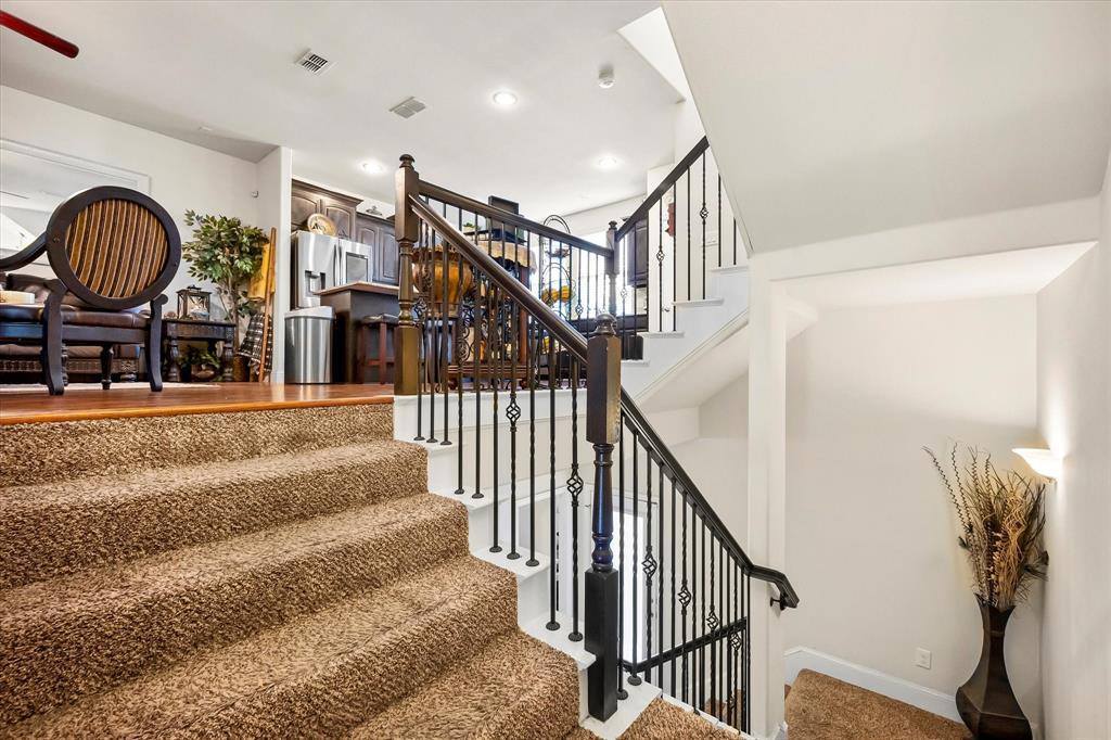 2660 Venice Drive, Grand Prairie, TX 75054