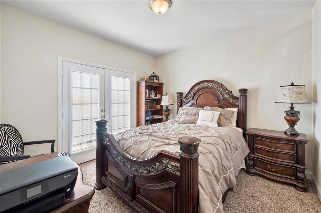 2660 Venice Drive, Grand Prairie, TX 75054