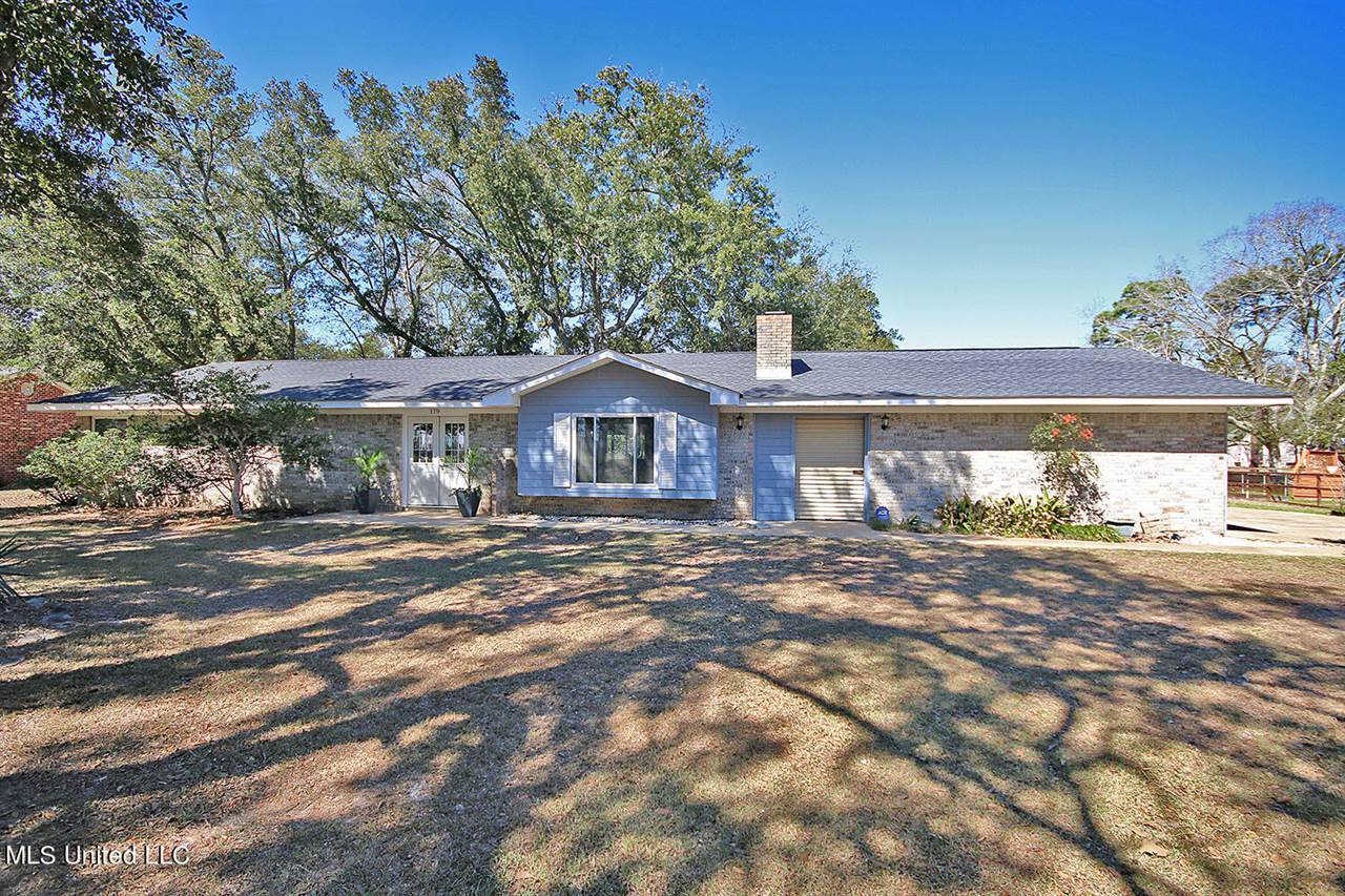 119 Muirfield Court, Ocean Springs, MS 39564