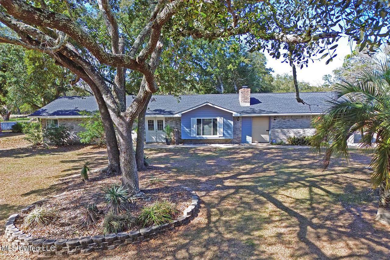 119 Muirfield Court, Ocean Springs, MS 39564