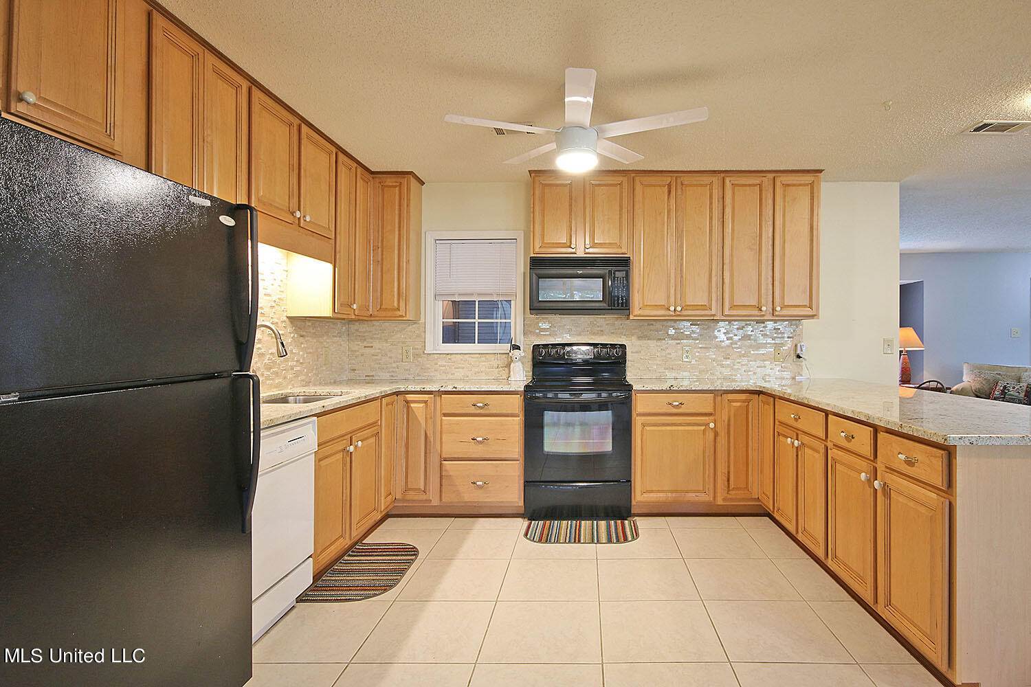 119 Muirfield Court, Ocean Springs, MS 39564