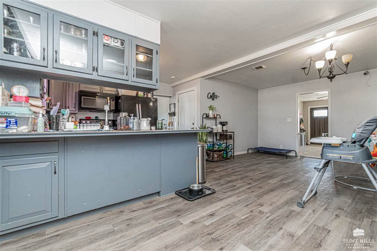 930 West 9th Street, Junction City, KS 66441