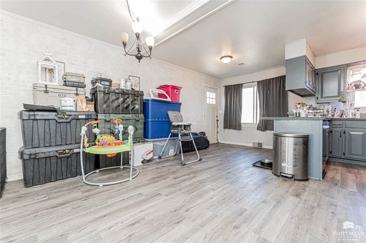 930 West 9th Street, Junction City, KS 66441