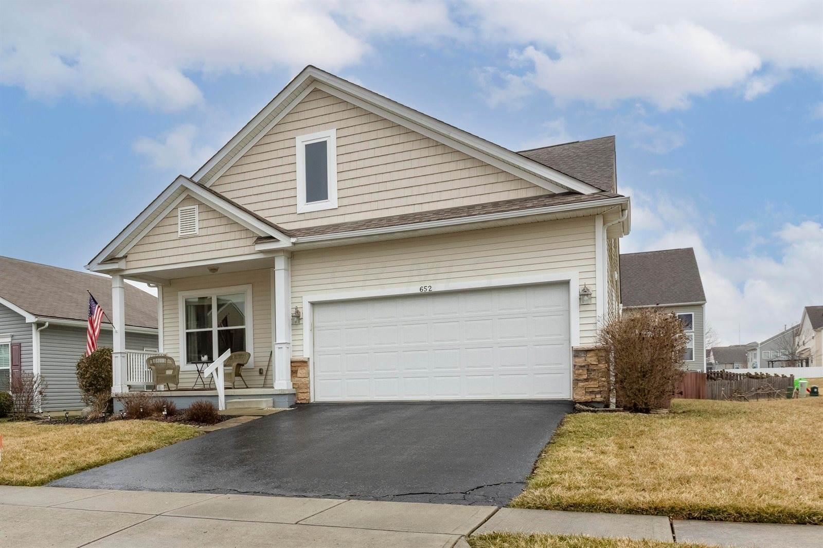652 Redwood Valley Drive, Blacklick, OH 43004