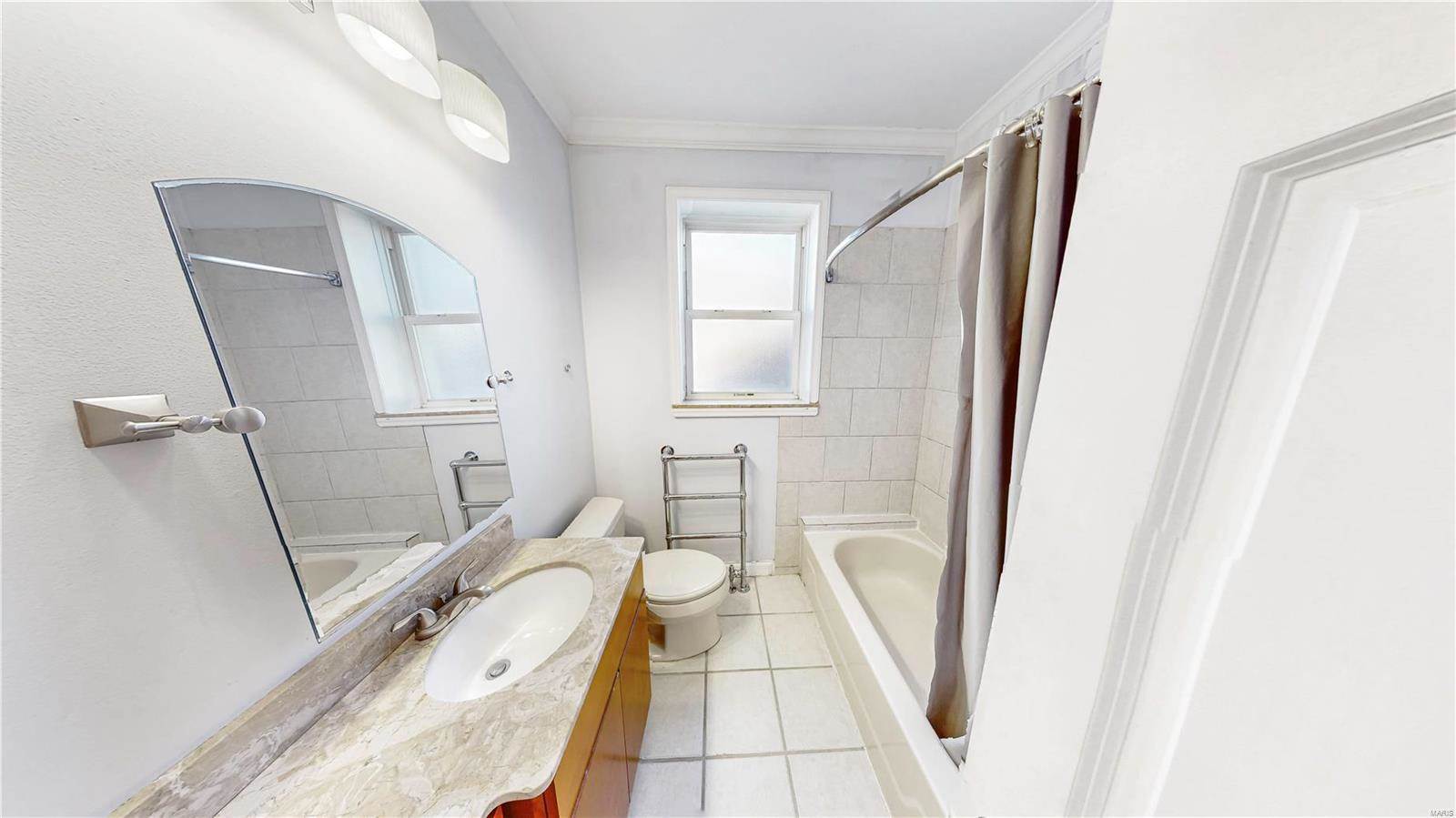 7055 Dartmouth Avenue, Saint Louis, MO 63130