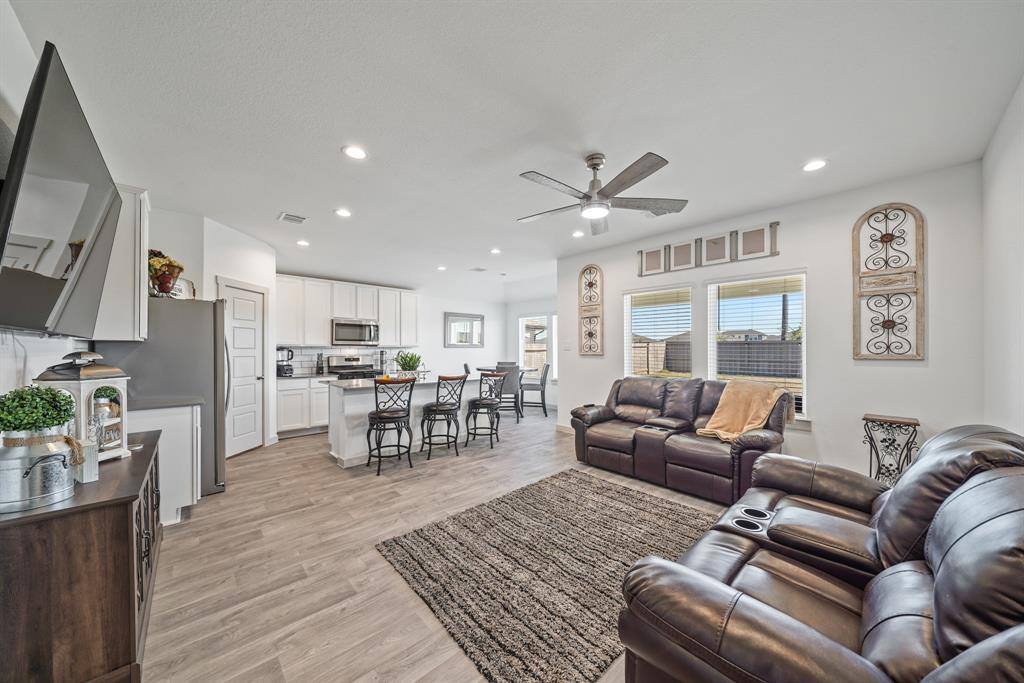 7903 Suffolk Valley Lane, Rosharon, TX 77583