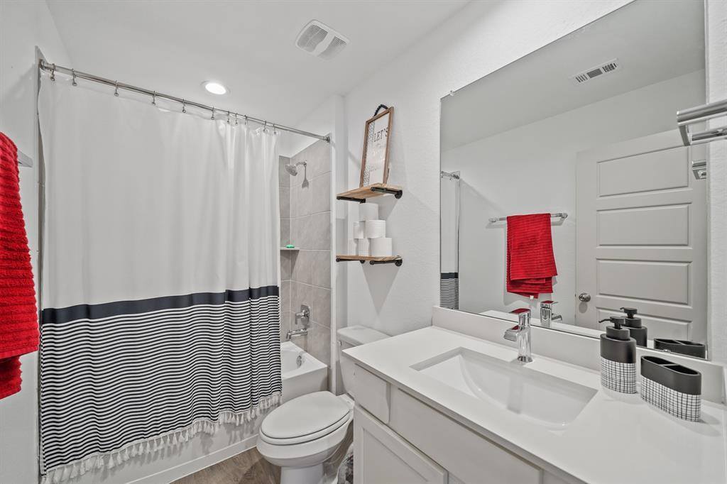 7903 Suffolk Valley Lane, Rosharon, TX 77583