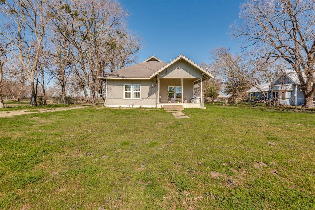 607 East 8th Street, Kemp, TX 75143