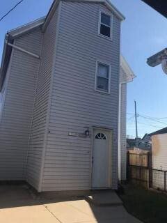 1950 S 11th STREET, Milwaukee, WI 53204