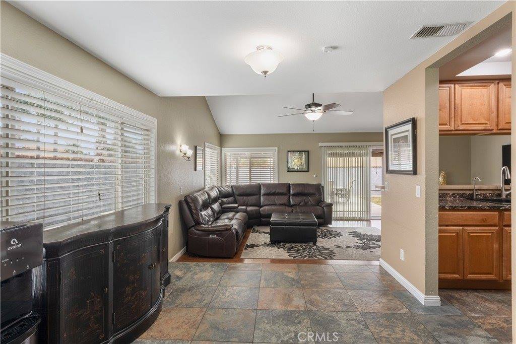 2828 Fenwick Place, Riverside, CA 92504