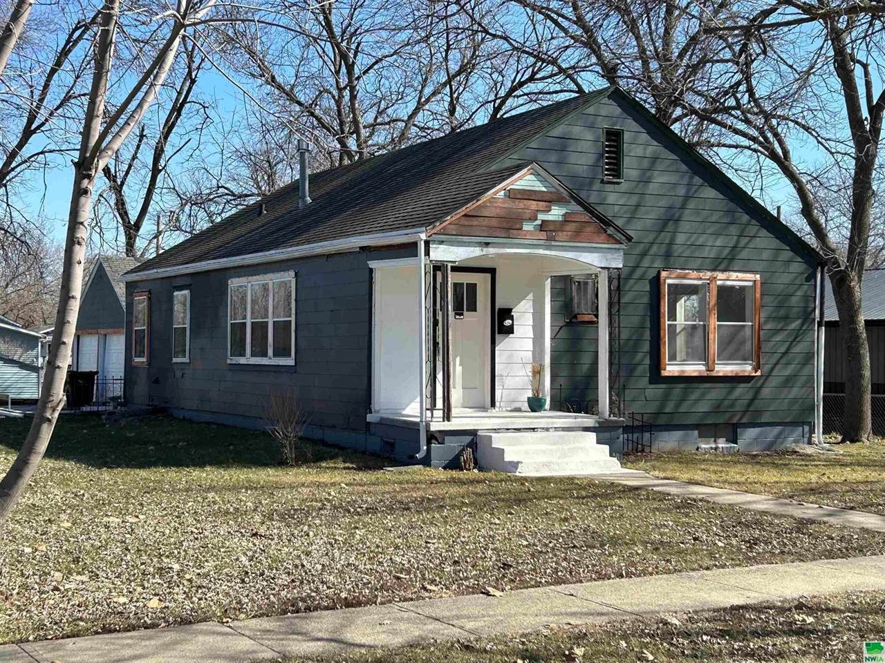 703 6th St., Onawa, IA 51040