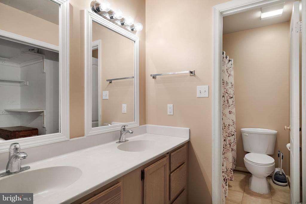 3608 North Red Oak Lane, Delaplane, VA 20144