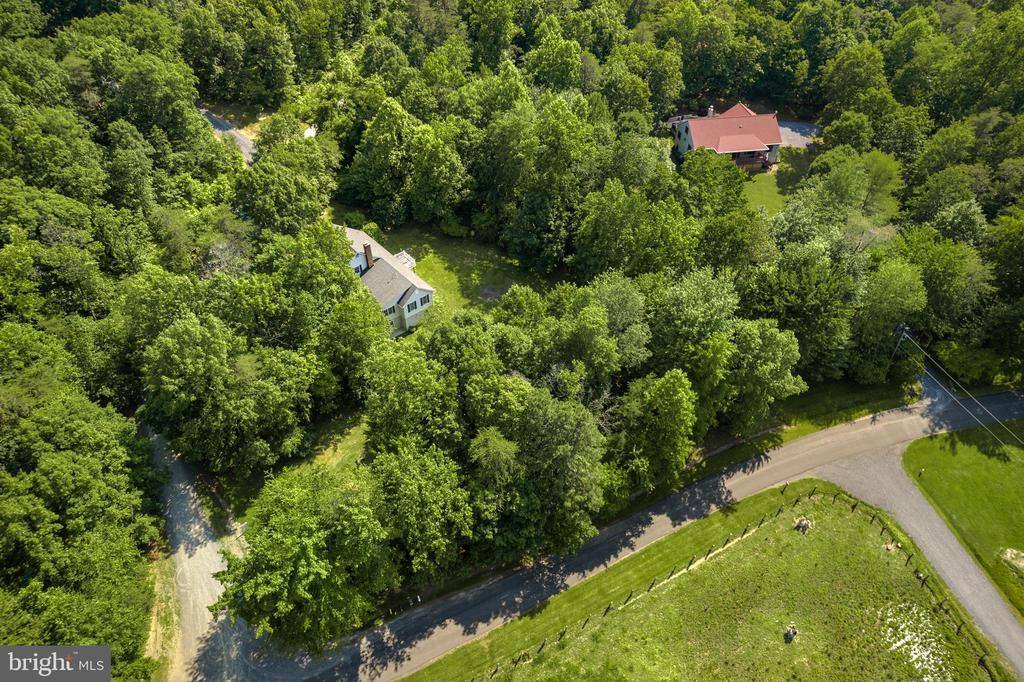 3608 North Red Oak Lane, Delaplane, VA 20144