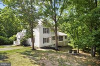 3608 North Red Oak Lane, Delaplane, VA 20144
