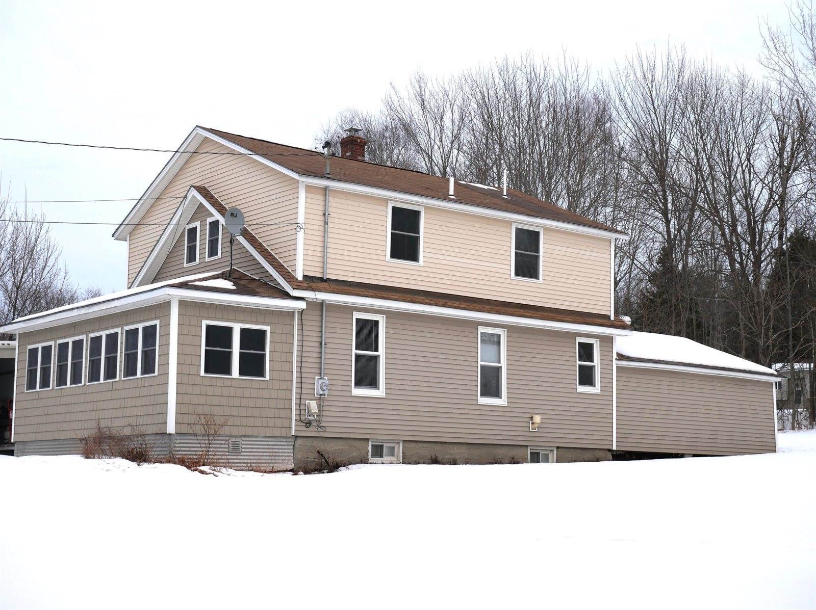 200 Enfield Road, Lincoln, ME 04457