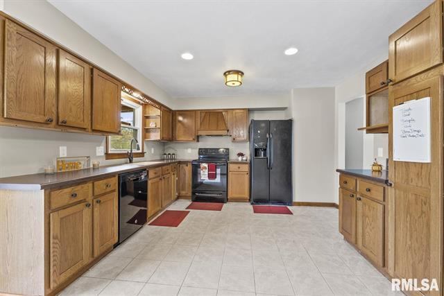 112 Clover Drive, Colona, IL 61241