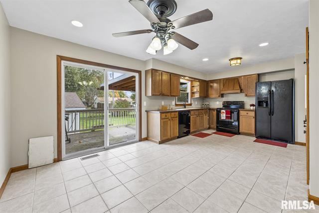 112 Clover Drive, Colona, IL 61241