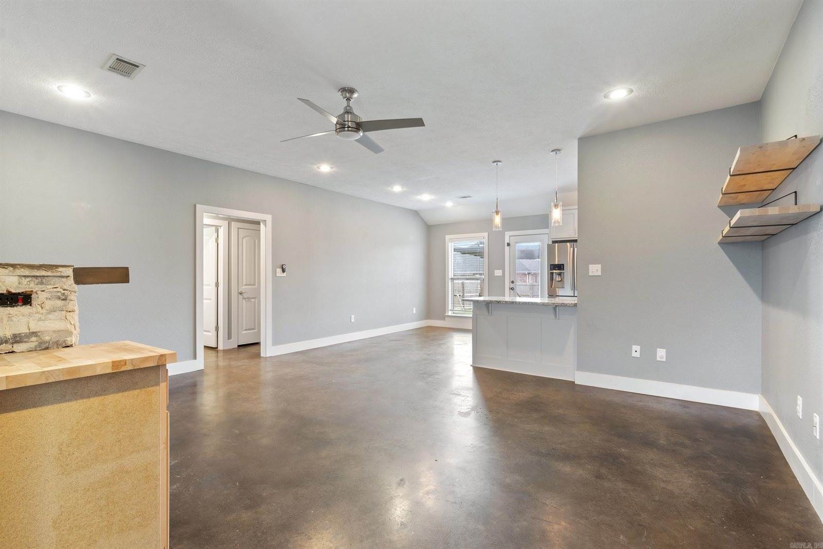 22 Clover Ridge Road, Vilonia, AR 72173