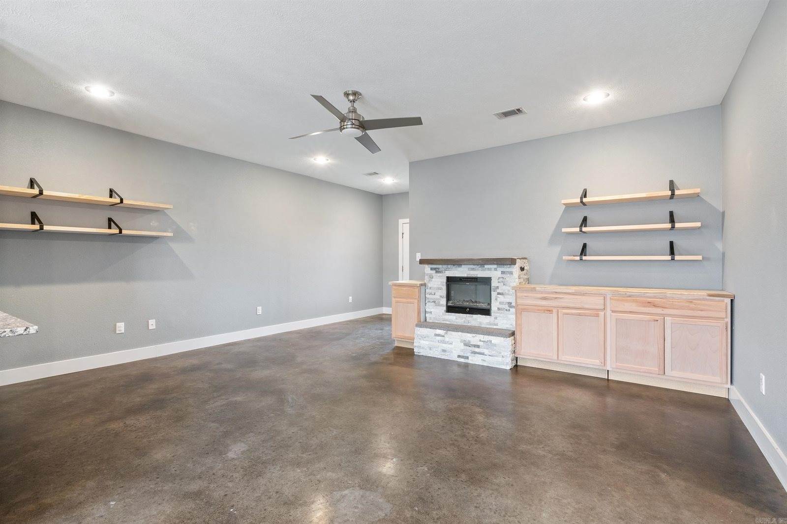 22 Clover Ridge Road, Vilonia, AR 72173